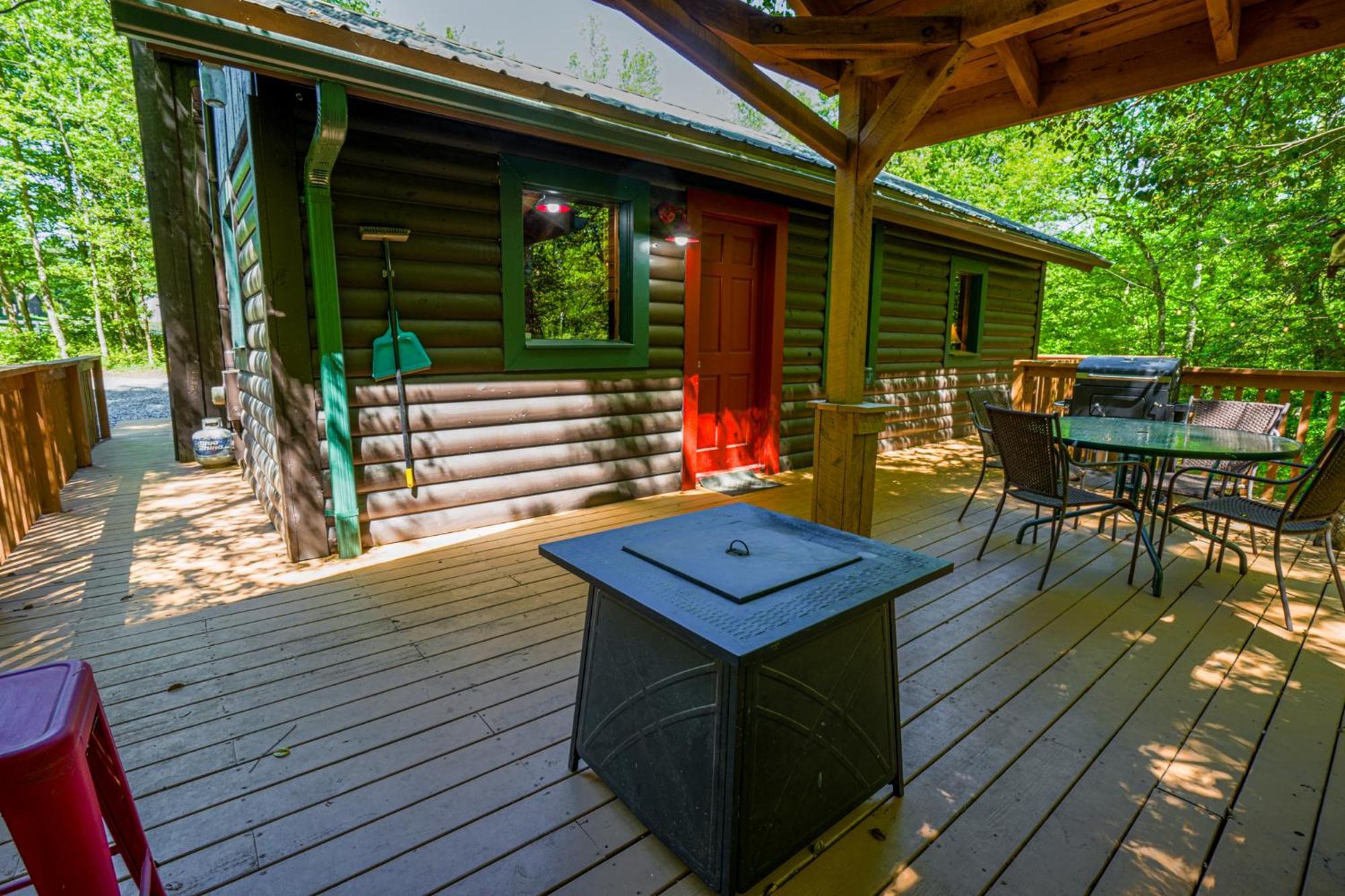 The Big Little Cabin - Hot Tub & Playground Villa Dahlonega Exterior photo