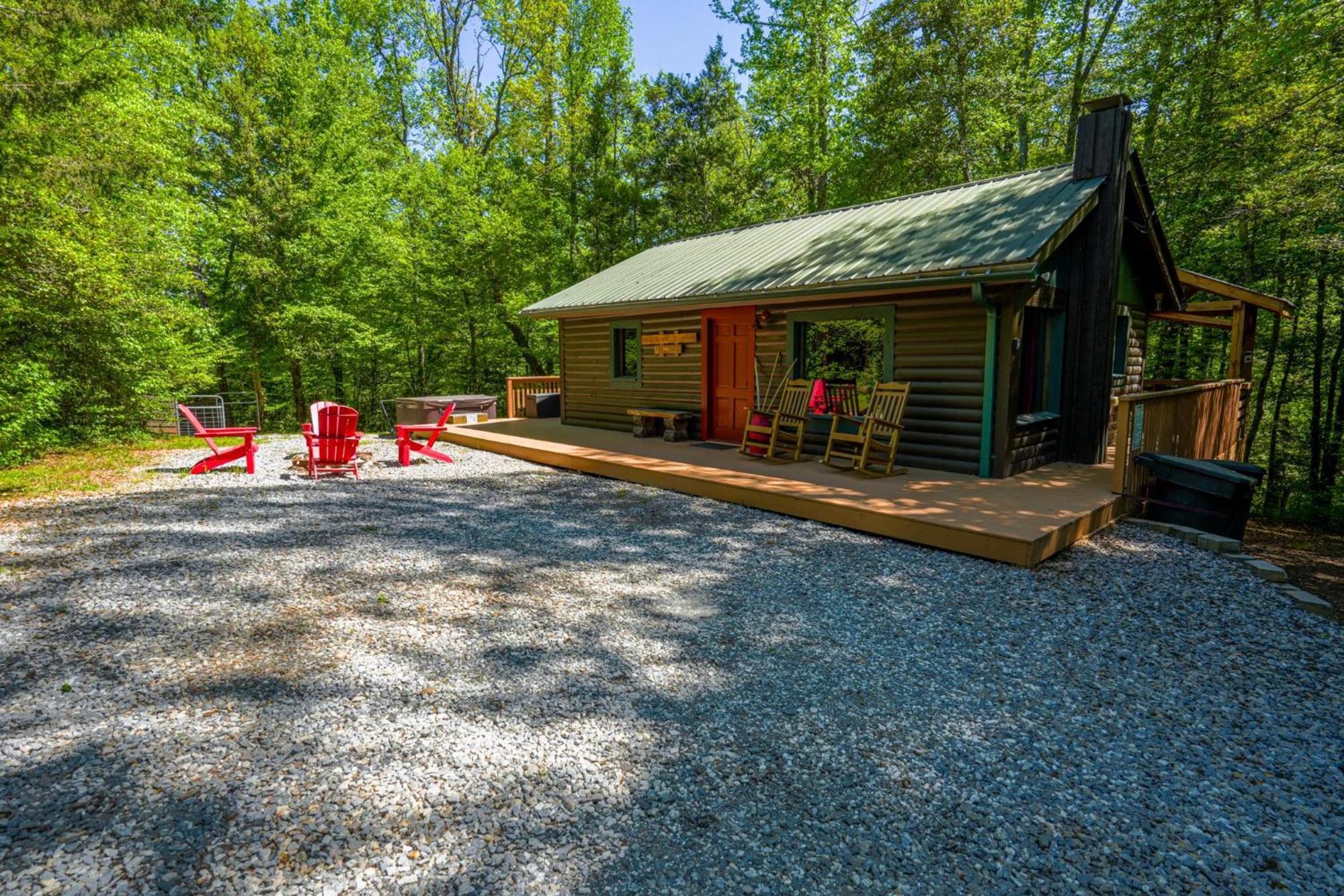 The Big Little Cabin - Hot Tub & Playground Dahlonega Exterior photo