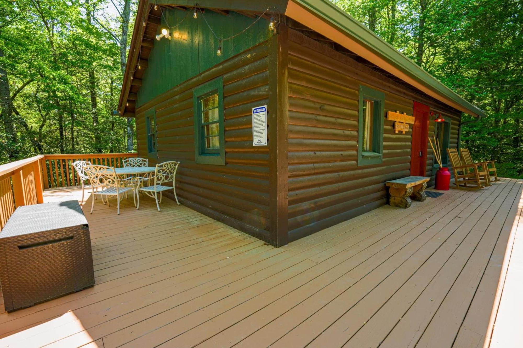 The Big Little Cabin - Hot Tub & Playground Dahlonega Exterior photo